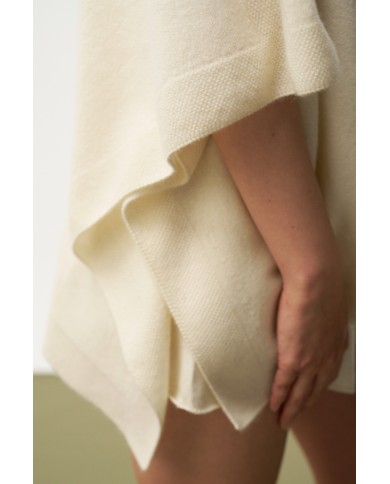MONGOLIAN CASHMERE  BEIGE PONCHO